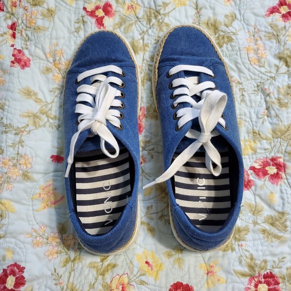 Vionic Hattie Blue Canvas Lace Up Sneaker 7.5 - Picture 4 of 5